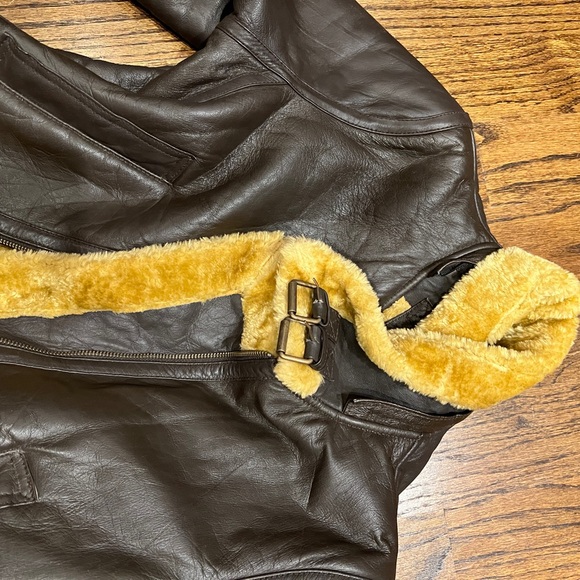 Sourock Brown Leather Jacket with Plush Shearling Collar Sz Large - Picture 8 of 10